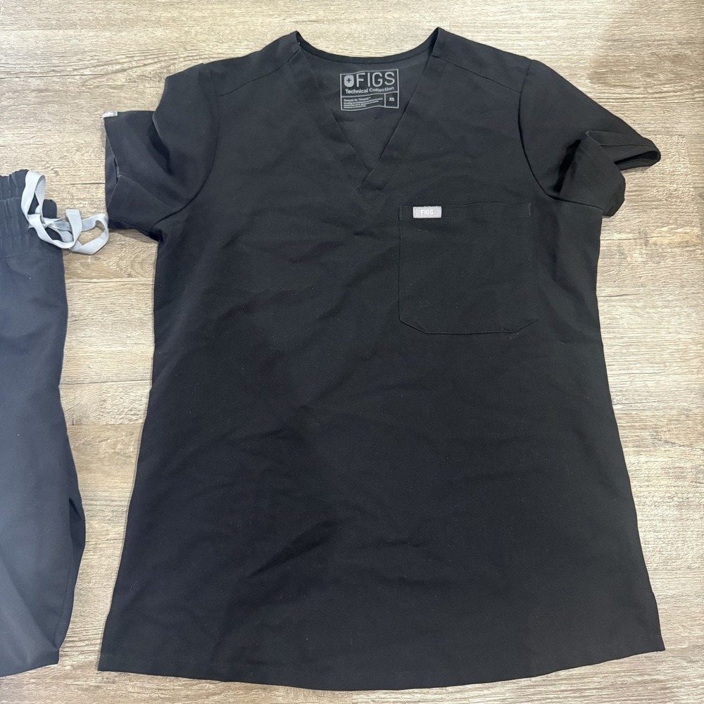 FIGS Scrub Set Black Women's XS Catarina Top + High Waisted Jogger Pants